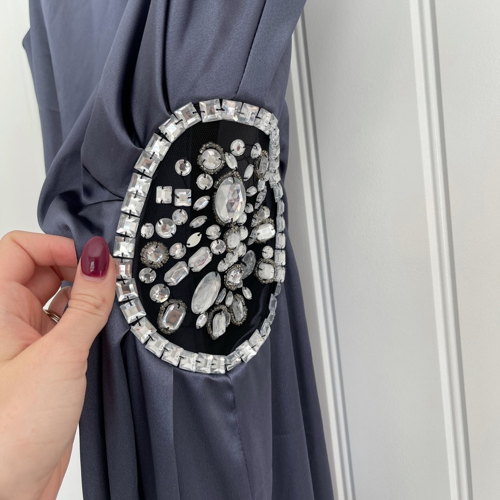 Formal One Shoulder Maxi Dress! - Picture 8 of 10